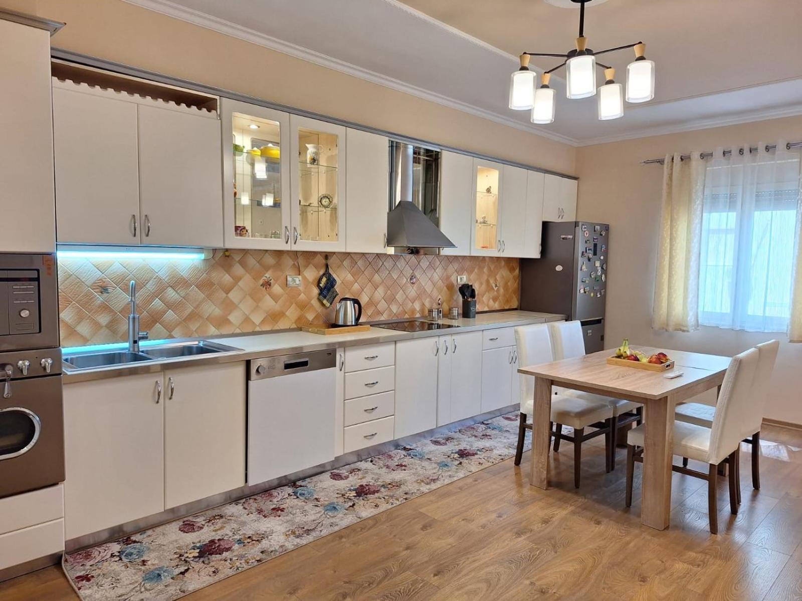 Alb Apartament Tiranë Luaran gambar